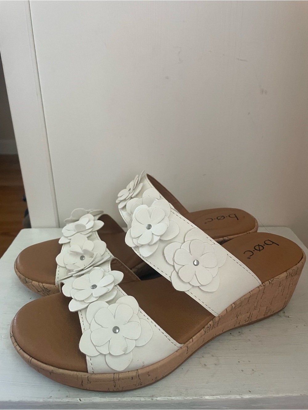 B.O.C. White Floral Cork-Wedge Slide Sandals - Women